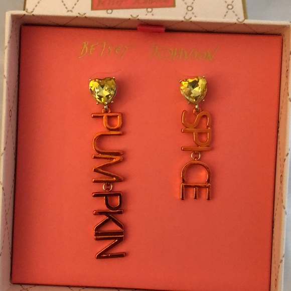 Betsey Johnson It’s Fall Y’All Orange Pumpkin Spice Mismatch Drop Earrings NIB - Picture 10 of 13
